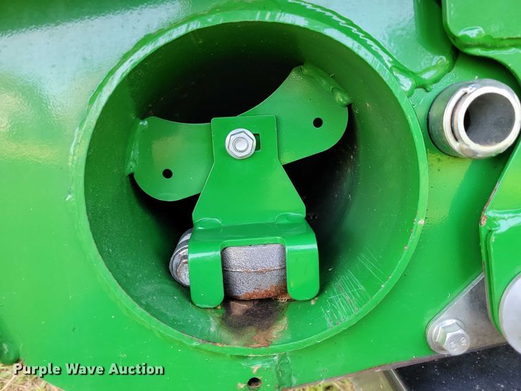 image for item EA2580 2021 John Deere  RD35F flex draper head