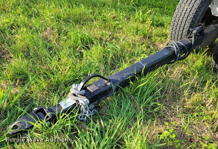 image for item EA2581 2022 John Deere  C8R corn head