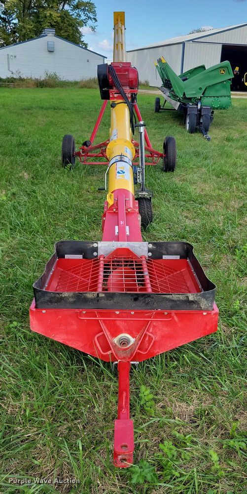 image for item EA2582 2019 Westfield WRX 10-31 auger