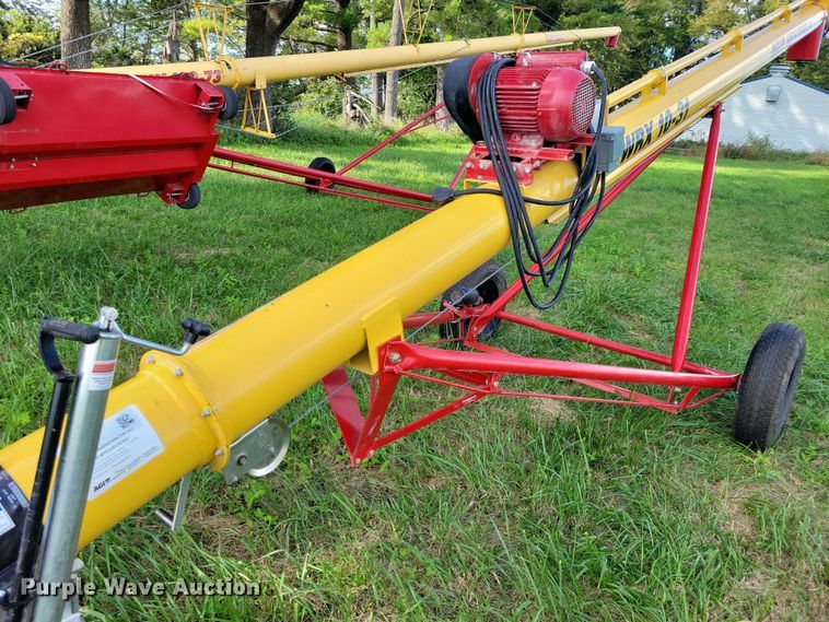 image for item EA2582 2019 Westfield WRX 10-31 auger