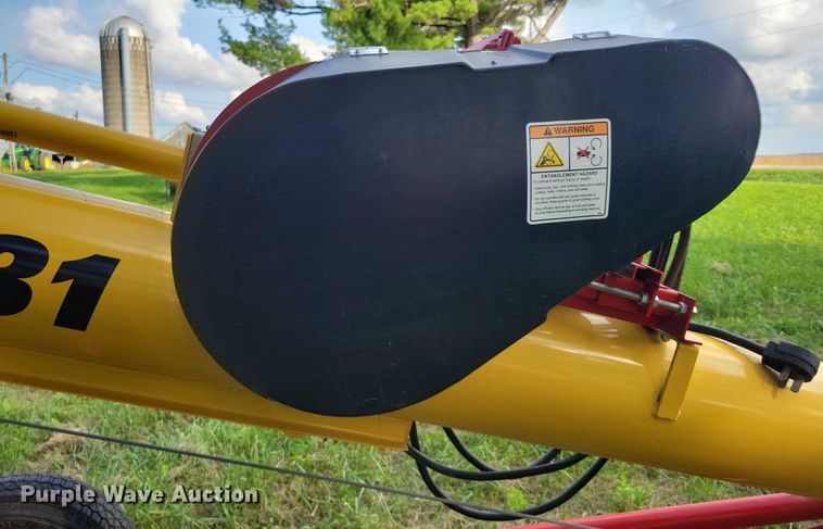 image for item EA2582 2019 Westfield WRX 10-31 auger