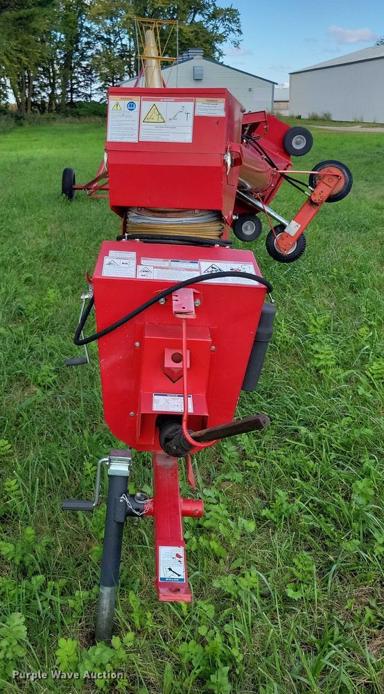 image for item EA2583 2015 Westfield MKX 100-73 auger