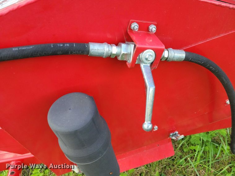 image for item EA2583 2015 Westfield MKX 100-73 auger