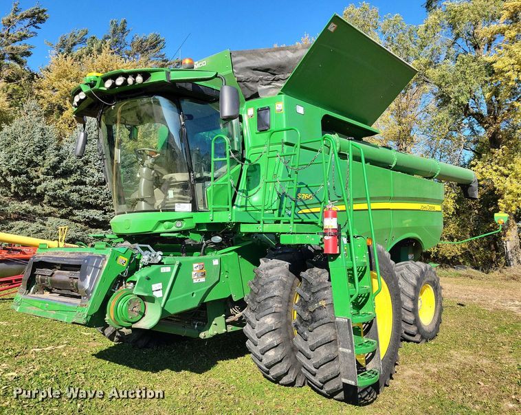 image for item EA2584 2019 John Deere  S760 combine