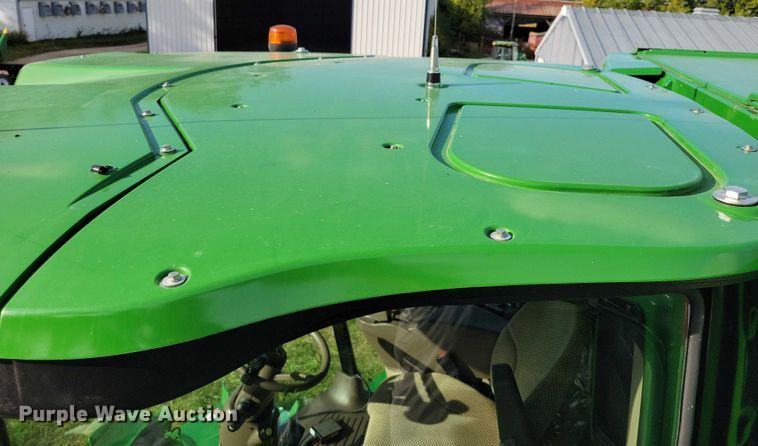 image for item EA2584 2019 John Deere  S760 combine