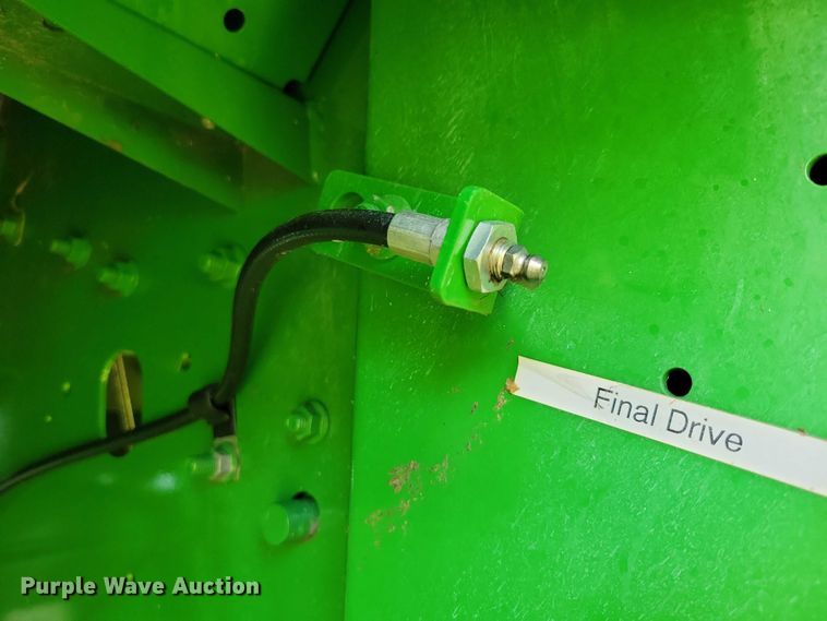 image for item EA2584 2019 John Deere  S760 combine