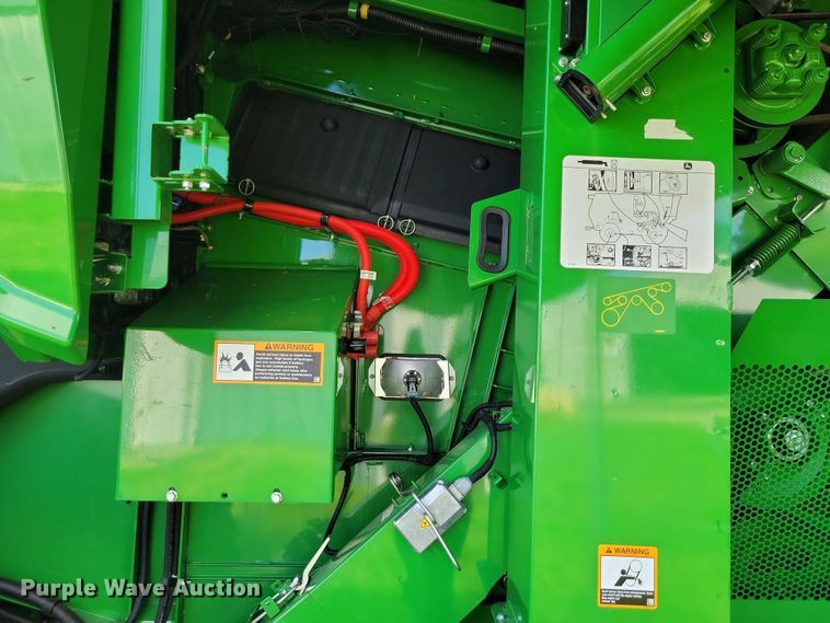 image for item EA2584 2019 John Deere  S760 combine