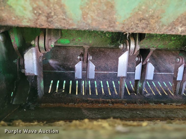 image for item EA2584 2019 John Deere  S760 combine