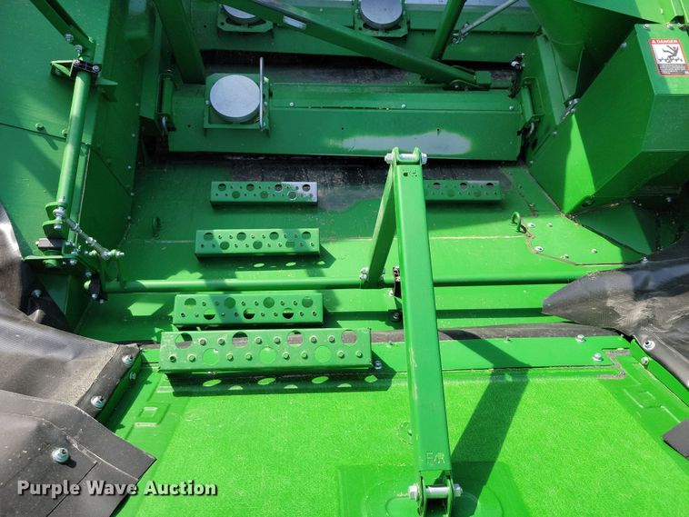 image for item EA2584 2019 John Deere  S760 combine