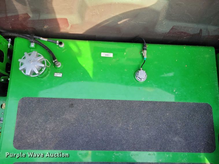 image for item EA2584 2019 John Deere  S760 combine