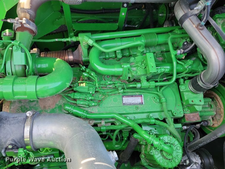 image for item EA2584 2019 John Deere  S760 combine