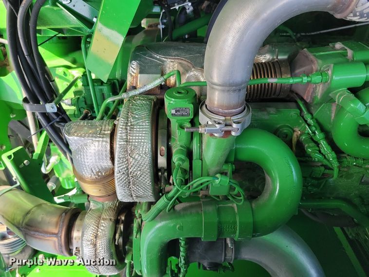 image for item EA2584 2019 John Deere  S760 combine