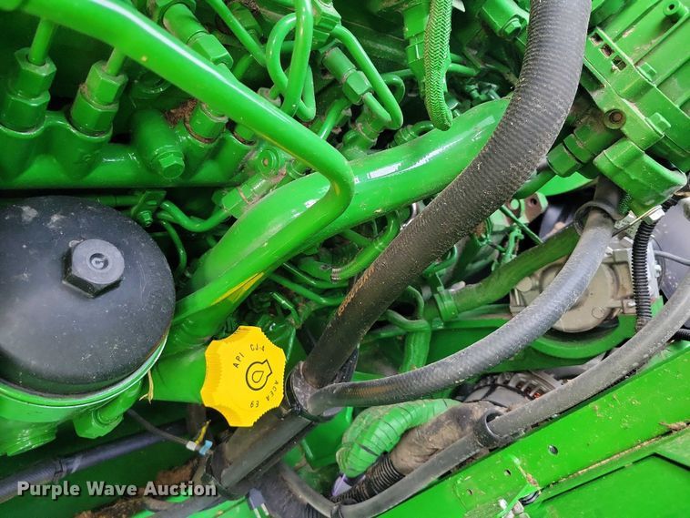 image for item EA2584 2019 John Deere  S760 combine