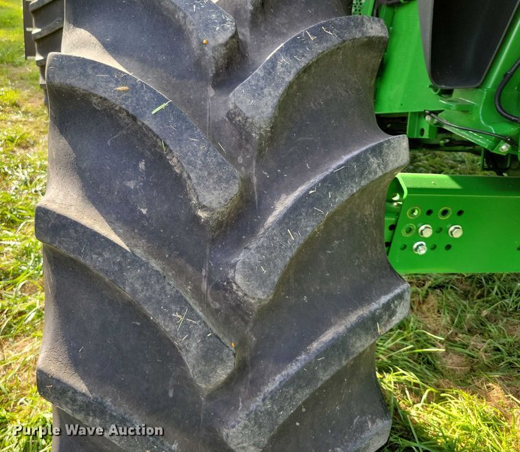 image for item EA2584 2019 John Deere  S760 combine