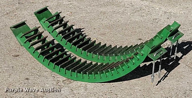 image for item EA2584 2019 John Deere  S760 combine