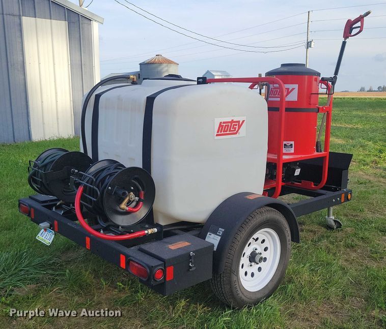 image for item EA2585 2024 Hotsy 965B pressure washer