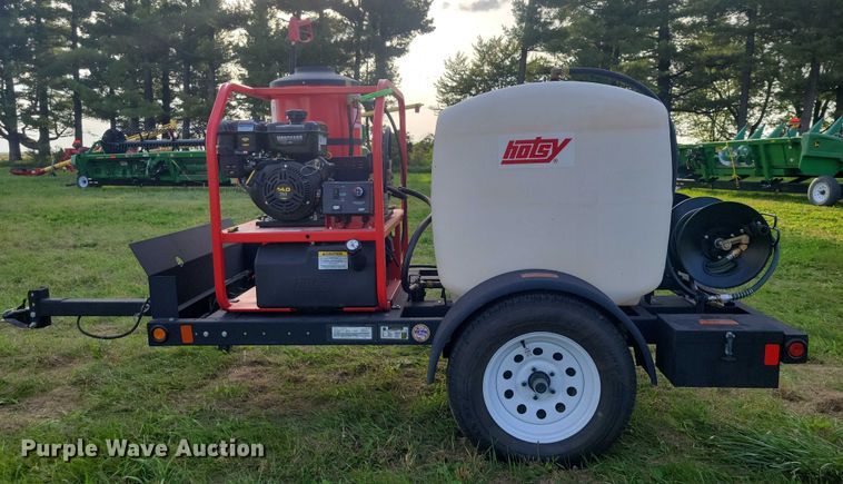 image for item EA2585 2024 Hotsy 965B pressure washer