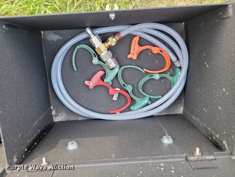 image for item EA2585 2024 Hotsy 965B pressure washer