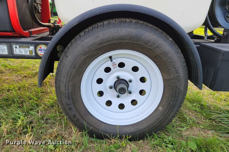 image for item EA2585 2024 Hotsy 965B pressure washer