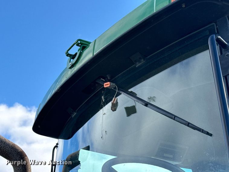 image for item EA2586 2003 John Deere  8320 MFWD tractor