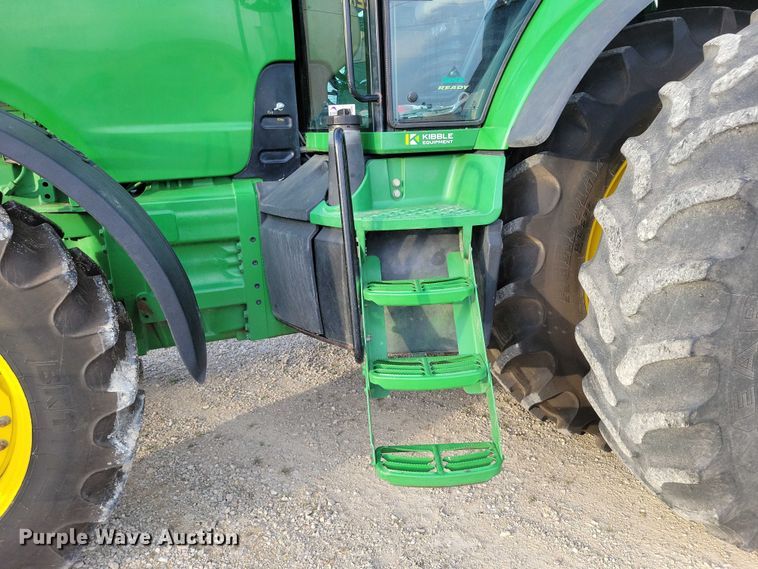 image for item EA2586 2003 John Deere  8320 MFWD tractor