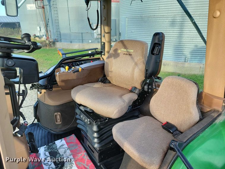 image for item EA2586 2003 John Deere  8320 MFWD tractor