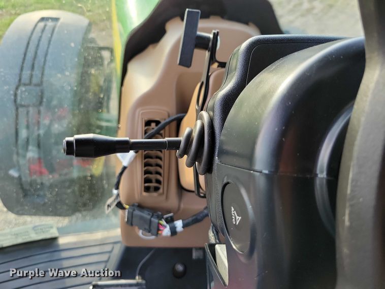 image for item EA2586 2003 John Deere  8320 MFWD tractor