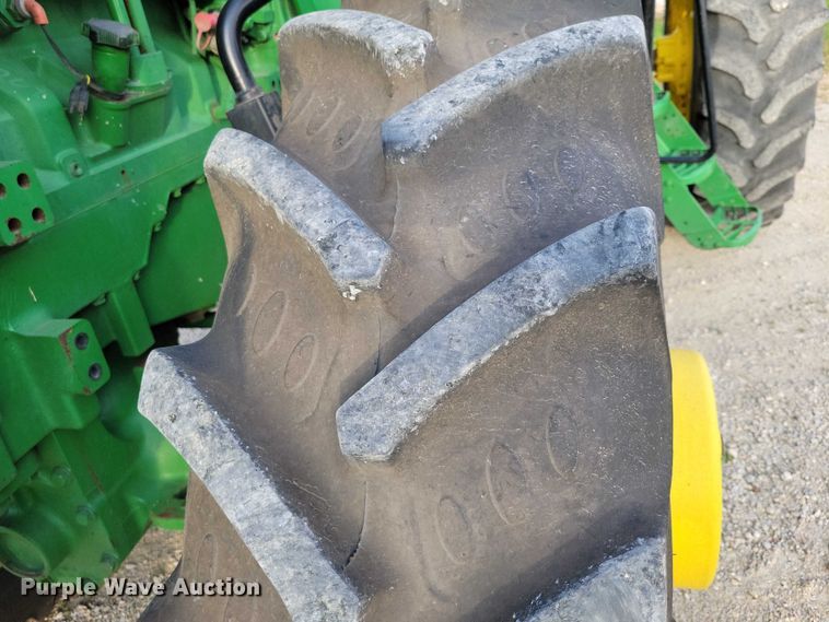 image for item EA2586 2003 John Deere  8320 MFWD tractor