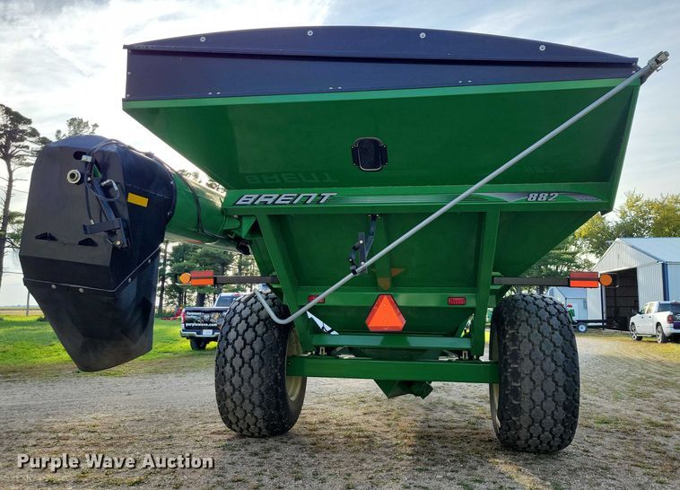 image for item EA2587 2013 Brent 882 grain cart