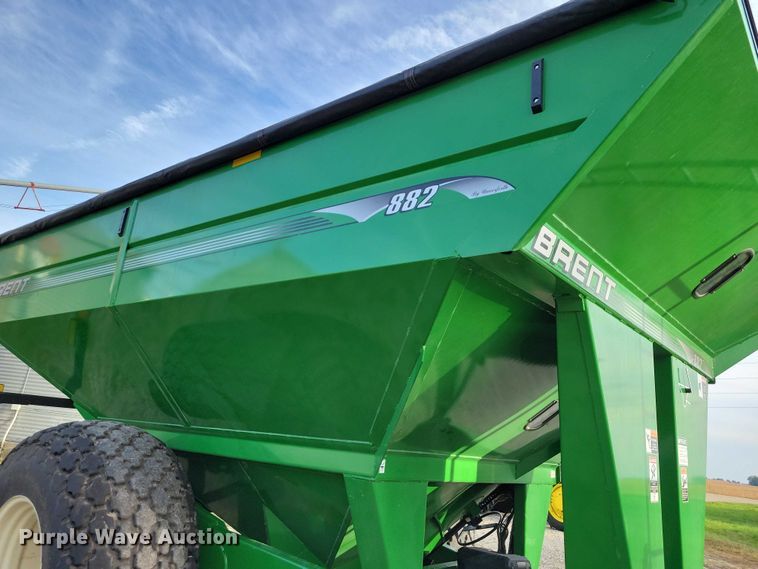image for item EA2587 2013 Brent 882 grain cart
