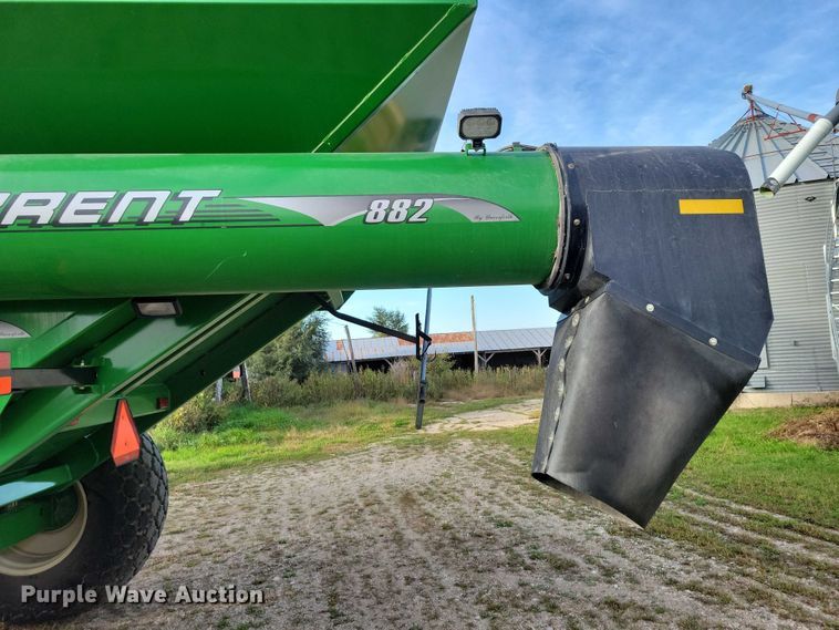 image for item EA2587 2013 Brent 882 grain cart