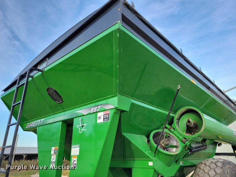 image for item EA2587 2013 Brent 882 grain cart