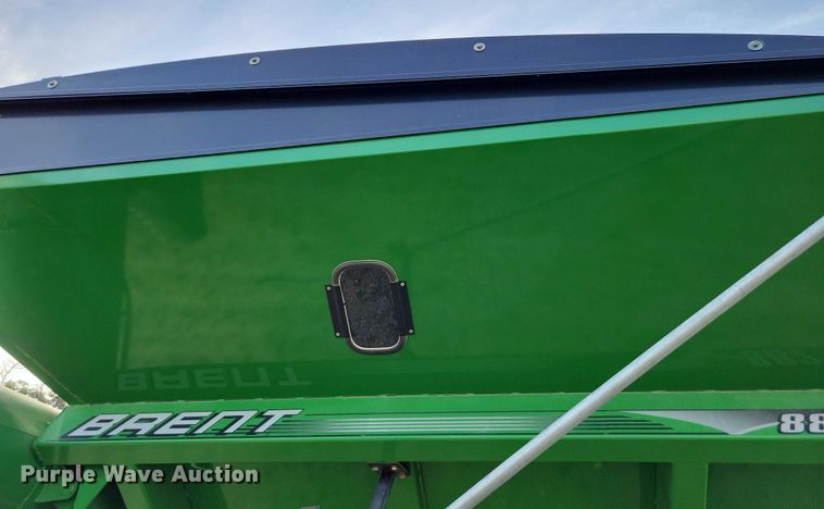 image for item EA2587 2013 Brent 882 grain cart