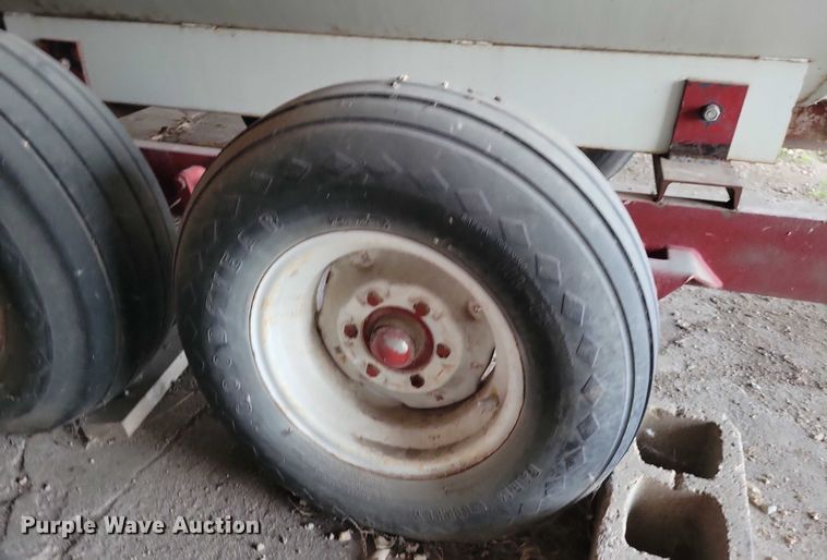 image for item EA2596 Diesel fuel trailer