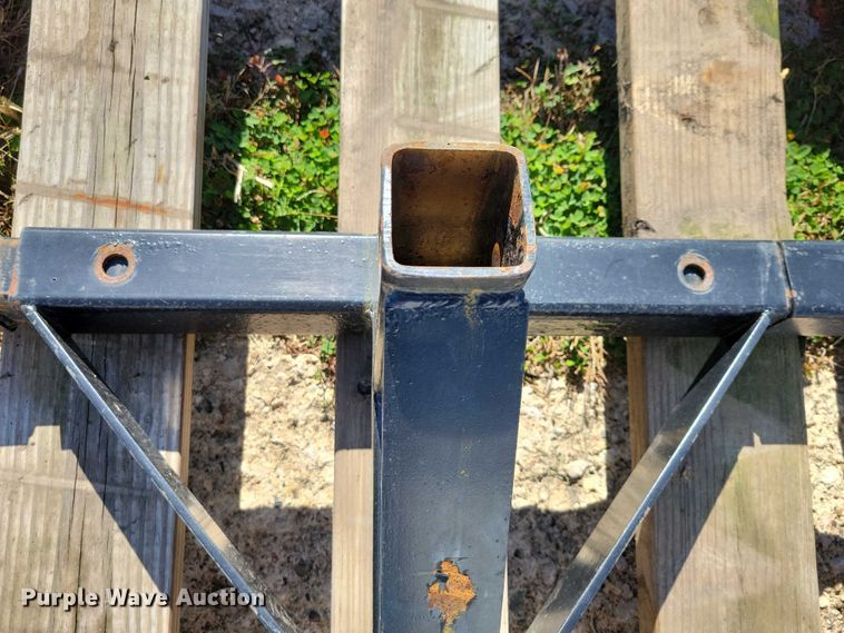 image for item EA2597 Global adapter hitches