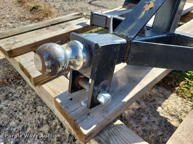 image for item EA2597 Global adapter hitches