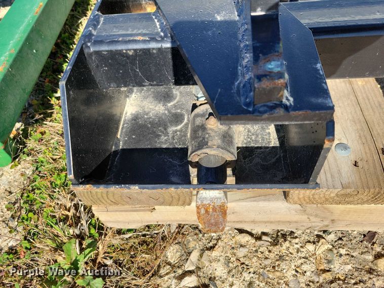 image for item EA2597 Global adapter hitches