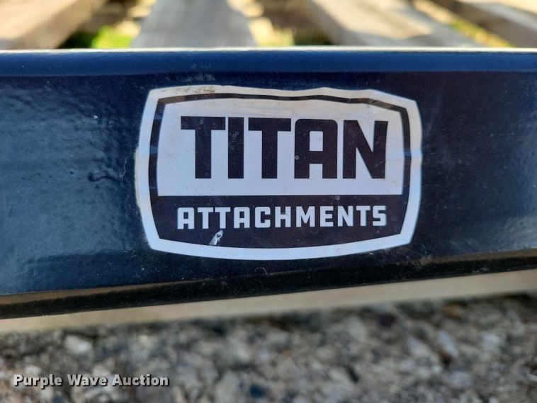 image for item EA2597 Global adapter hitches