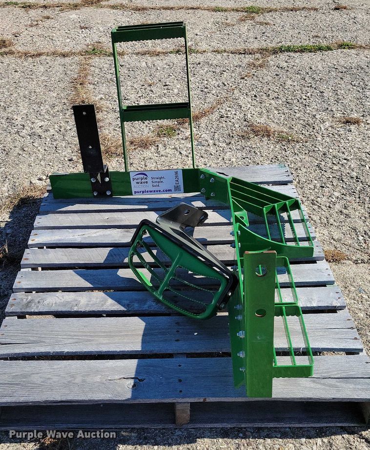 image for item EA2696 K &M Manufacturing  tractor steps