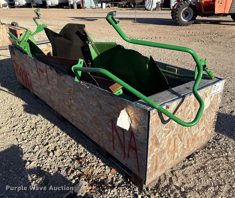 image for item EA7059 2015 John Deere S680 straw spreader kit