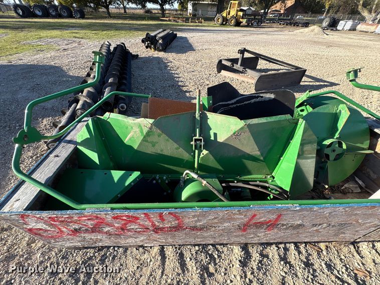 image for item EA7059 2015 John Deere S680 straw spreader kit