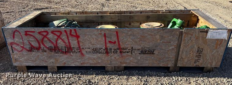 image for item EA7064 John Deere combine parts