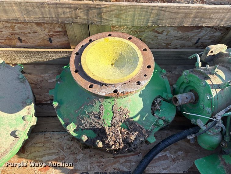 image for item EA7064 John Deere combine parts