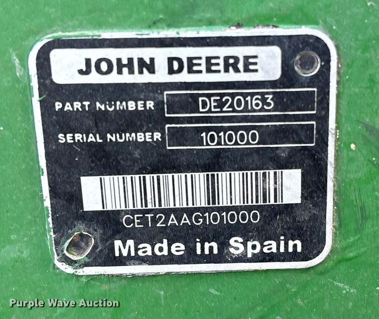 image for item EA7064 John Deere combine parts