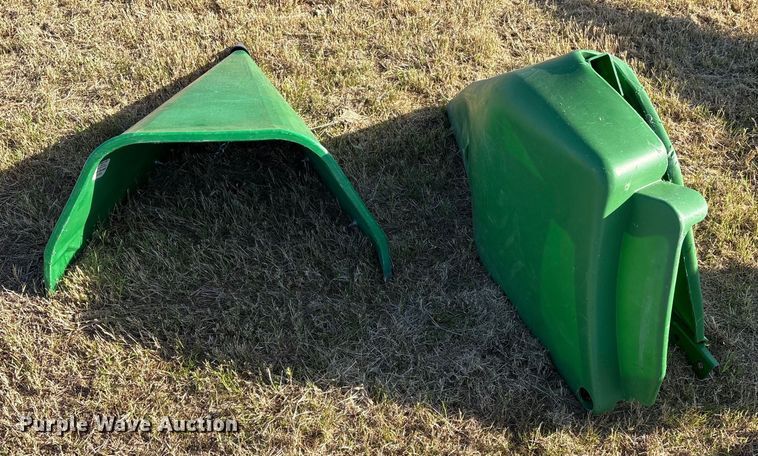 image for item EA7066 John Deere 894 poly snouts