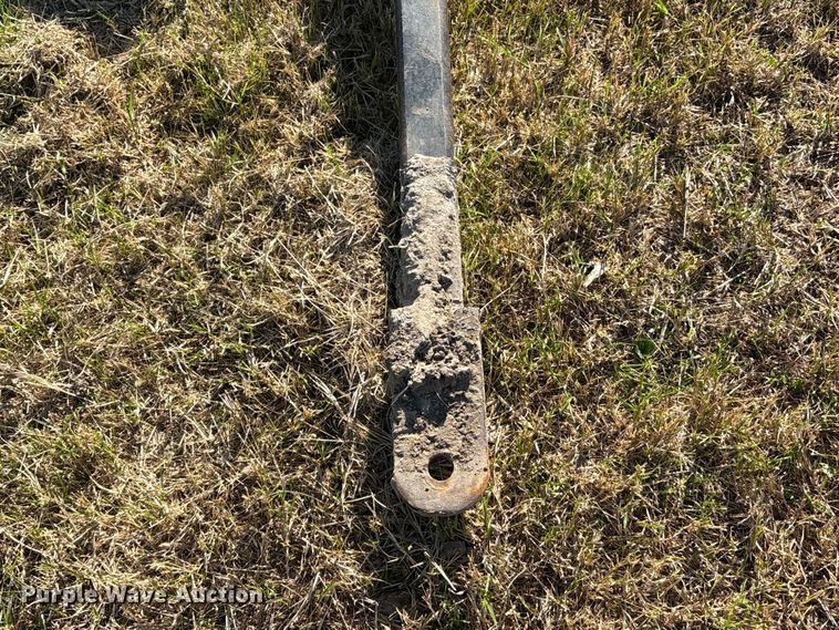 image for item EA7067 John Deere 694 corn head