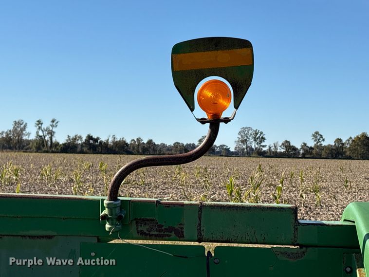 image for item EA7068 Clarke 7071236 corn head