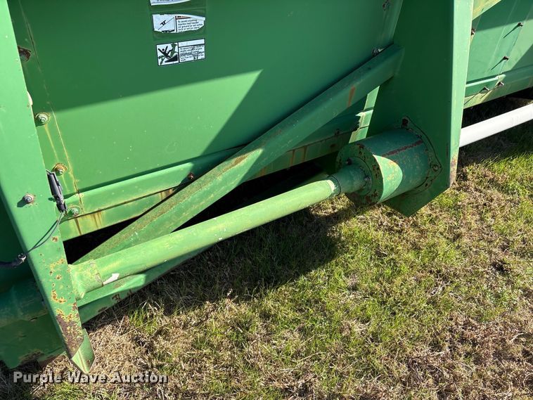 image for item EA7068 Clarke 7071236 corn head