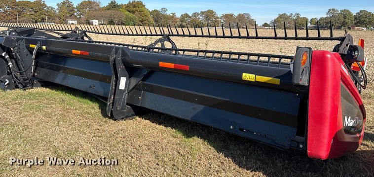 image for item EA7070 2015 MacDon D65-D Draper draper head