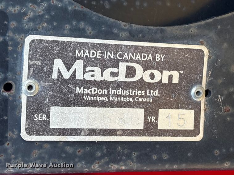 image for item EA7070 2015 MacDon D65-D Draper draper head